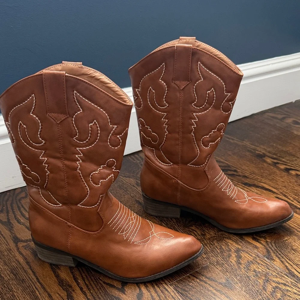 Cowboy Boots - Picture 2 of 13